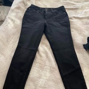 Time and Tru black skinny High rise curvy Jeans, size 8